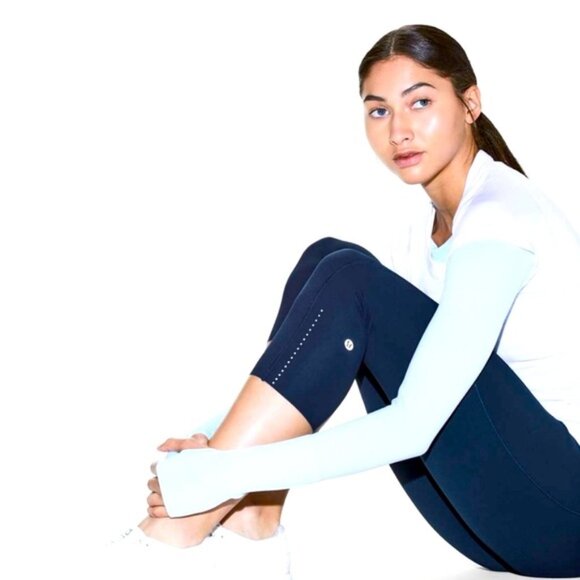 Lululemon Fast Free Crop II Nulux 19" True Navy Blue Cropped Leggings 6 - Picture 1 of 5